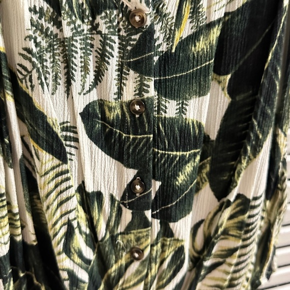 H&M Tropical themed crop top - Picture 5 of 5